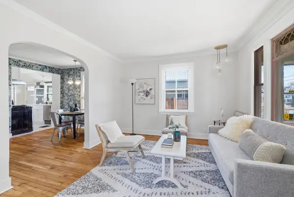 906 E 36th Street, Minneapolis, MN 55407