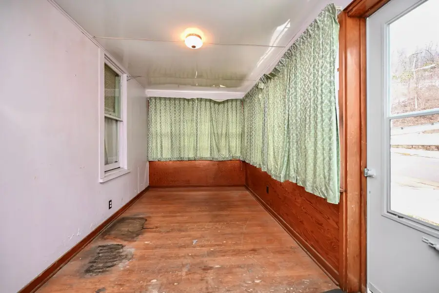 247 North Street, Fountain City, WI 54629 - #3