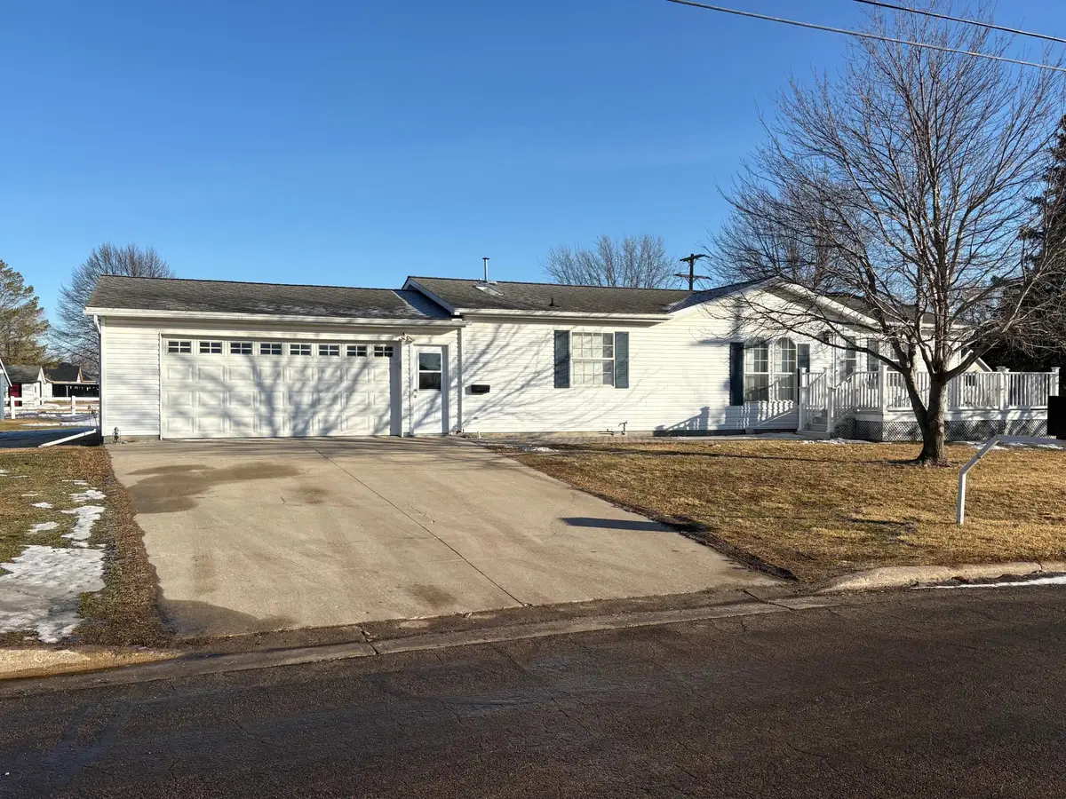 800 Montana, Benson, MN 56215 - #1