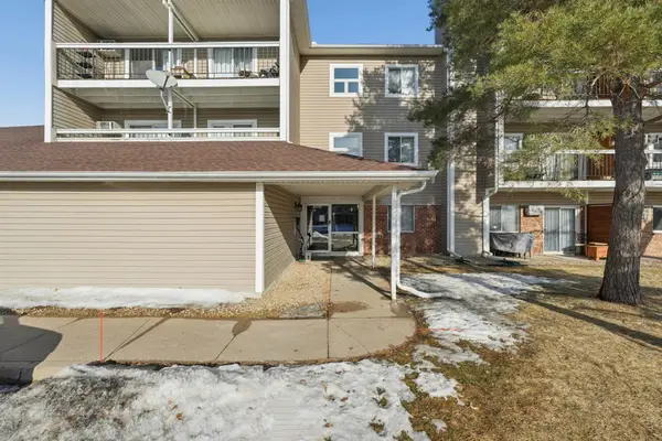 7600 157th Street W #106, Saint Paul, MN 55124