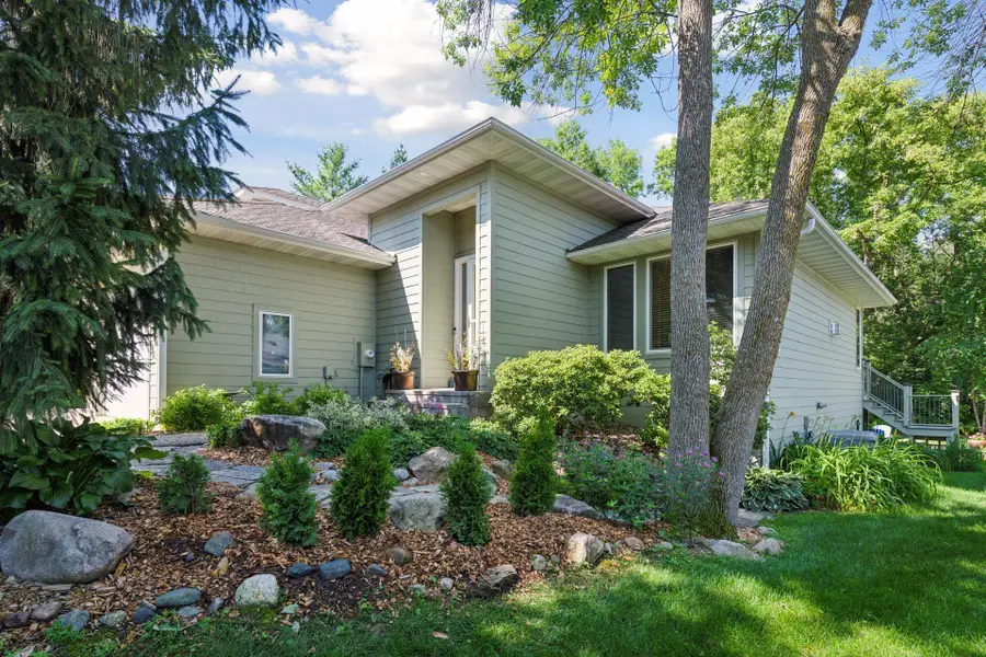 15703 Sussex Drive, Minnetonka, MN 55345 - #2