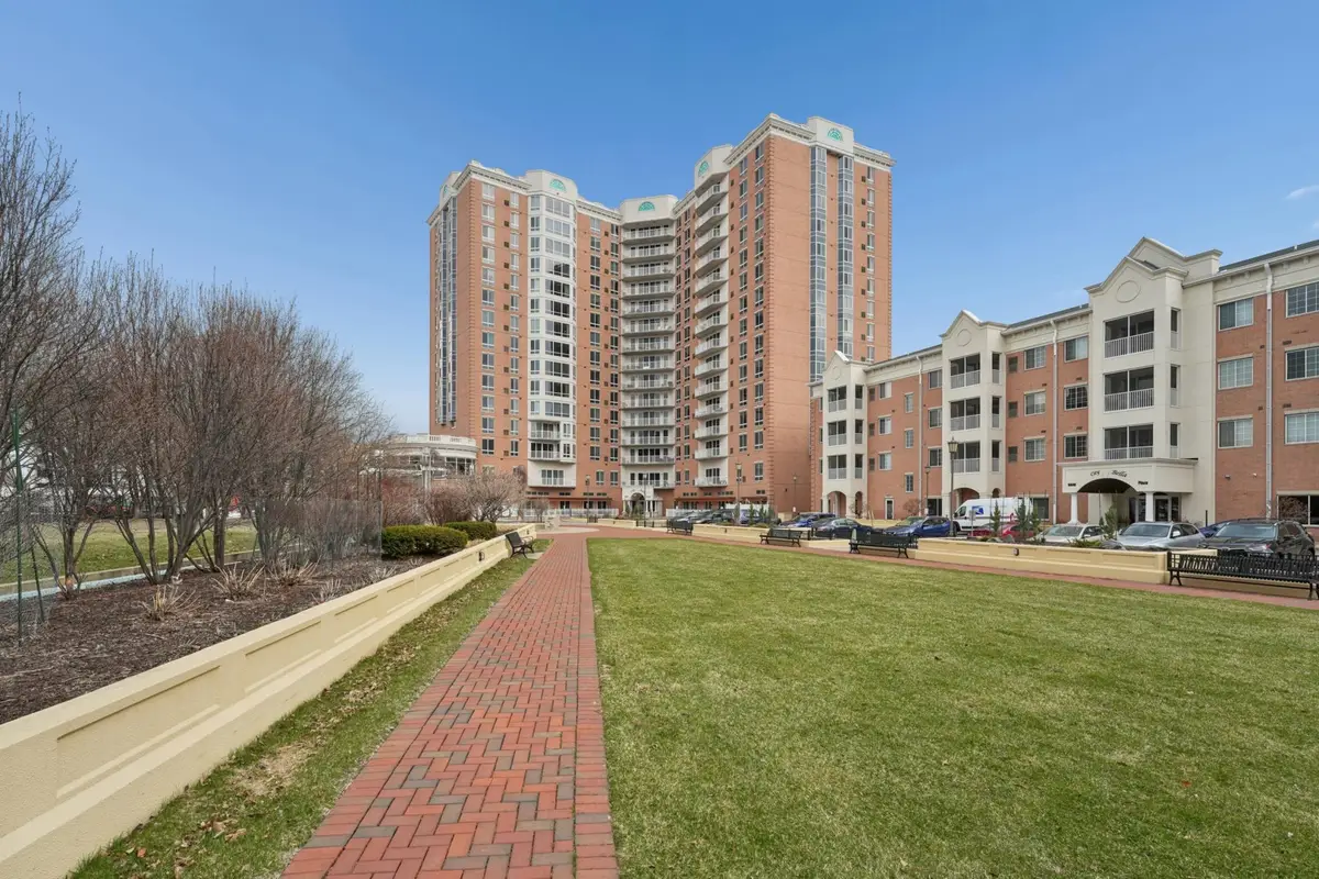 6600 Lyndale Avenue S #402, Minneapolis, MN 55423 - #1