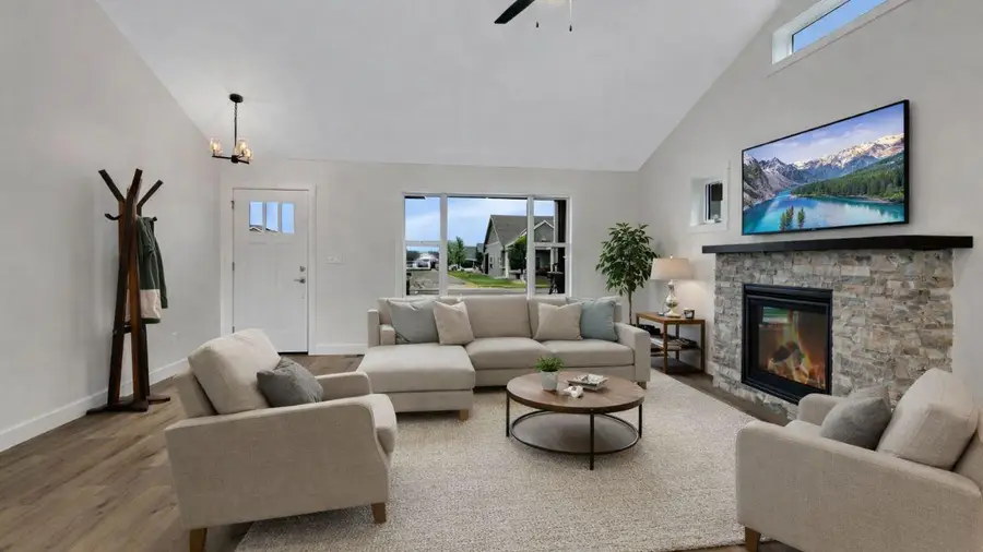 1928 Sandstone Loop S, Sartell, MN 56377 - #2