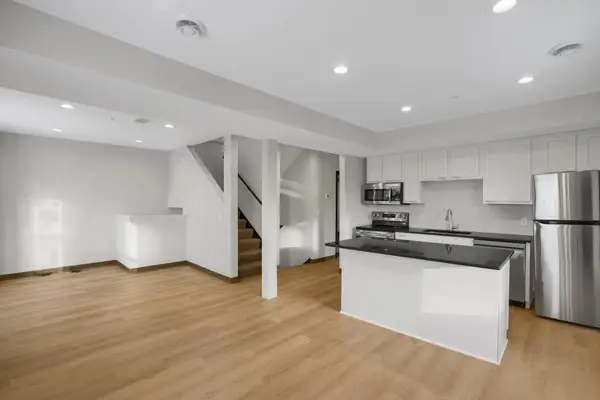 1129 8th Street Se, Minneapolis, MN 55414