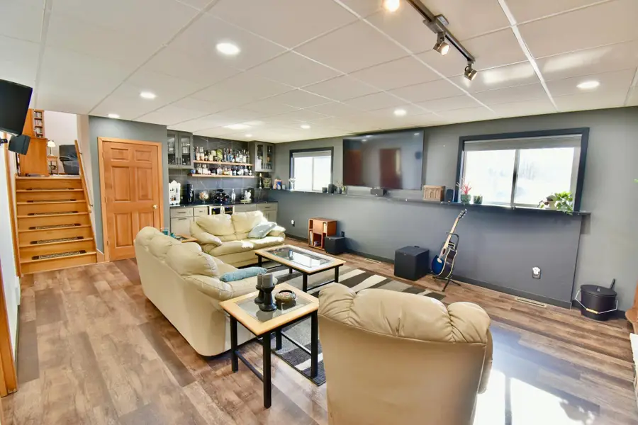 1587 Hennessy Vista, Saint Paul, MN 55110 - #2