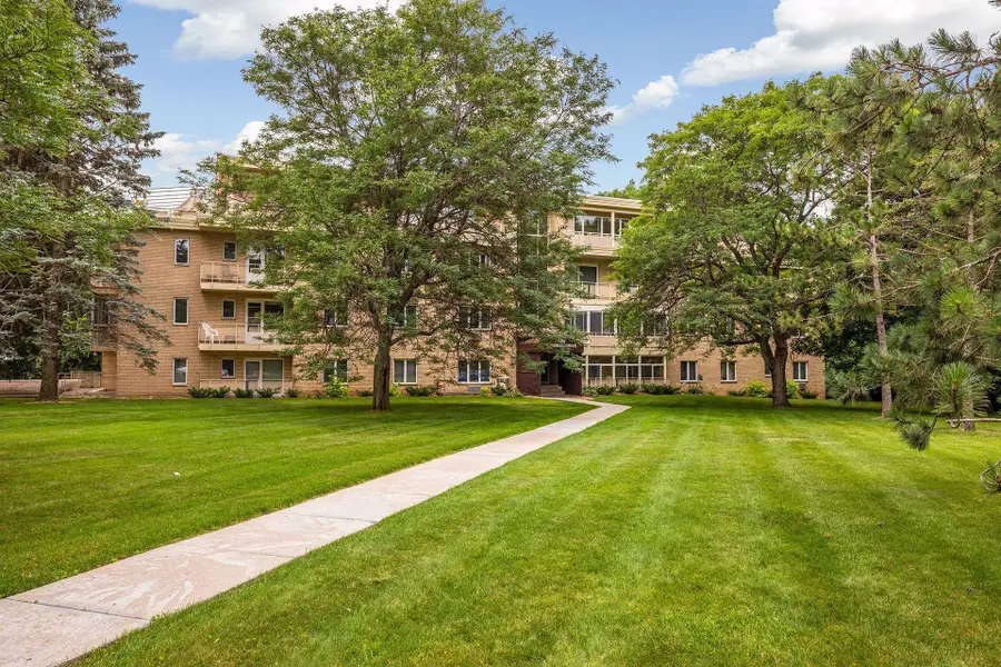 100 Imperial Drive W #404, Saint Paul, MN 55118 - #2