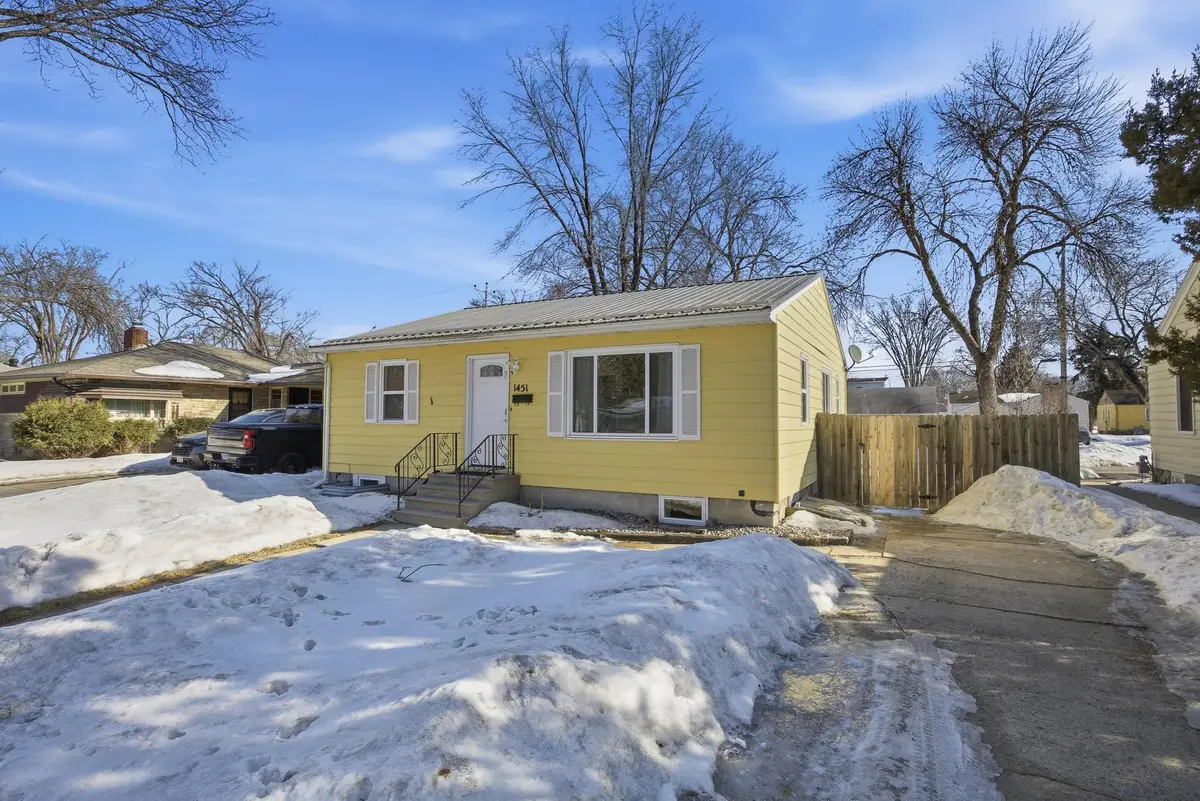 1451 12th Street N, Fargo, ND 58102 - #1