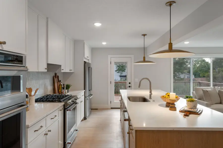 111 King Hill Road, Minneapolis, MN 55416 - #2