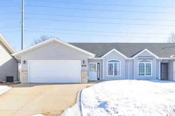 868 Lakeridge Place, West Fargo, ND 58078