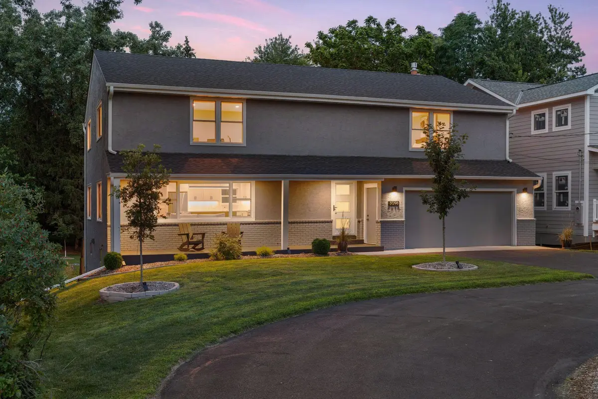 3098 Victoria Street N, Saint Paul, MN 55113 - #1