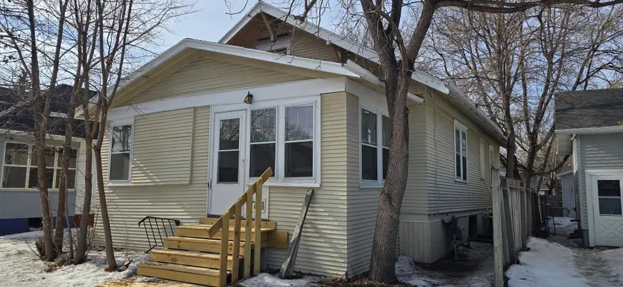 714 Oak Street N, Fargo, ND 58102 - #2