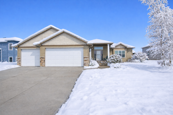 1218 35th Street Circle S, Moorhead, MN 56560