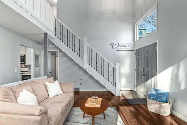 3461 Pilgrim Lane N, Minneapolis, MN 55441