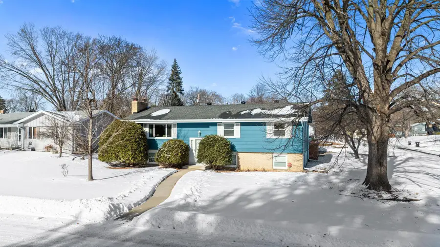 8400 27th Place N, Minneapolis, MN 55427 - #2