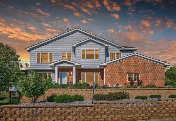 20023 Homestead Court #25, Lakeville, MN 55044