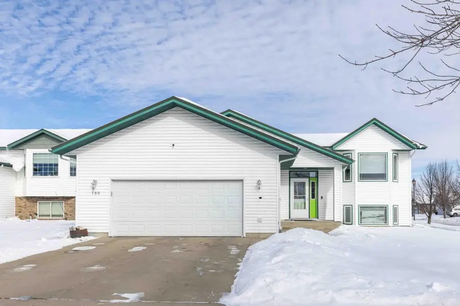 790 Lakeridge Drive, West Fargo, ND 58078 - #2