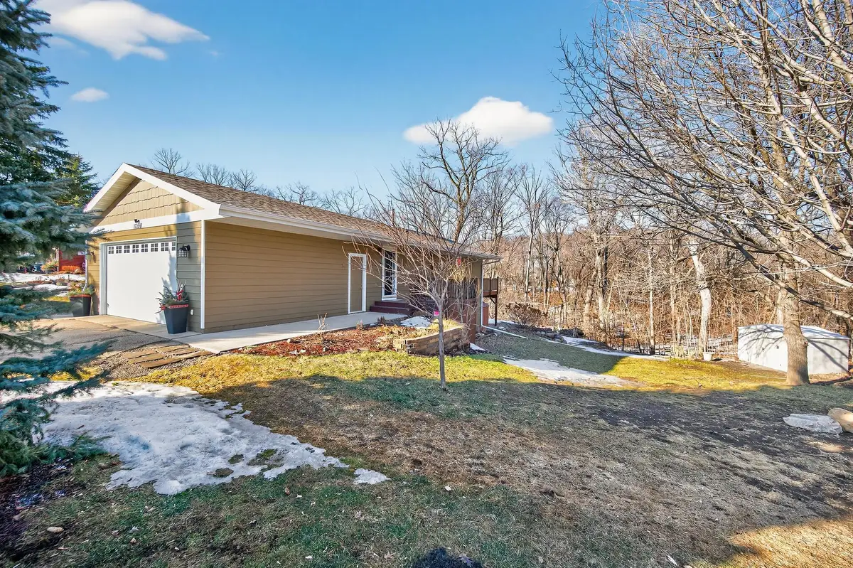 17190 Sunray Circle Sw, Prior Lake, MN 55372 - #1