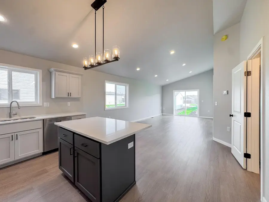 1843 19th Street N, Wahpeton, ND 58075 - #3