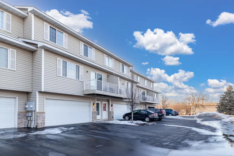 2525 Cobble Hill Court #J, Woodbury, MN 55125 - #2