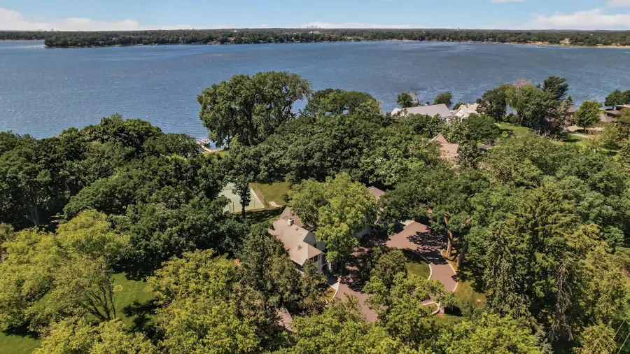 40 Dellwood Avenue, Saint Paul, MN 55110 - #2
