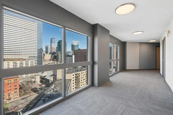 1225 Lasalle Avenue #1701, Minneapolis, MN 55403