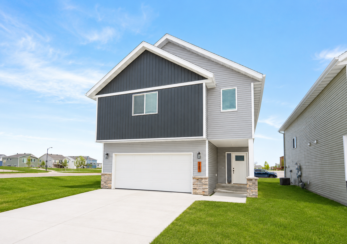 2387 Eagle Valley Drive S, Fargo, ND 58104 - #1