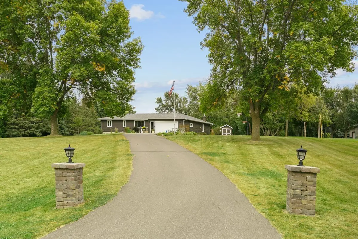 48135 Red Iron Road, Kasota, MN 56050 - #1