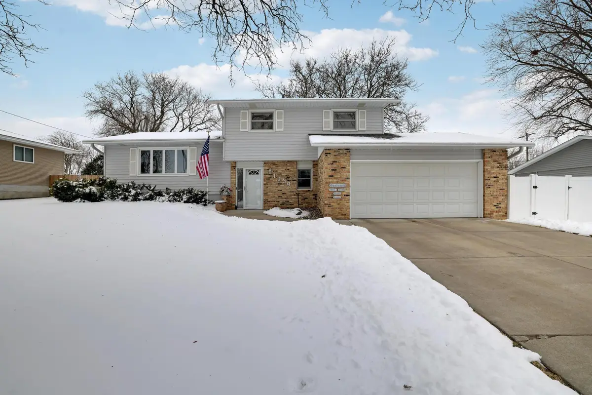 1339 16th Street W, Hastings, MN 55033 - #1
