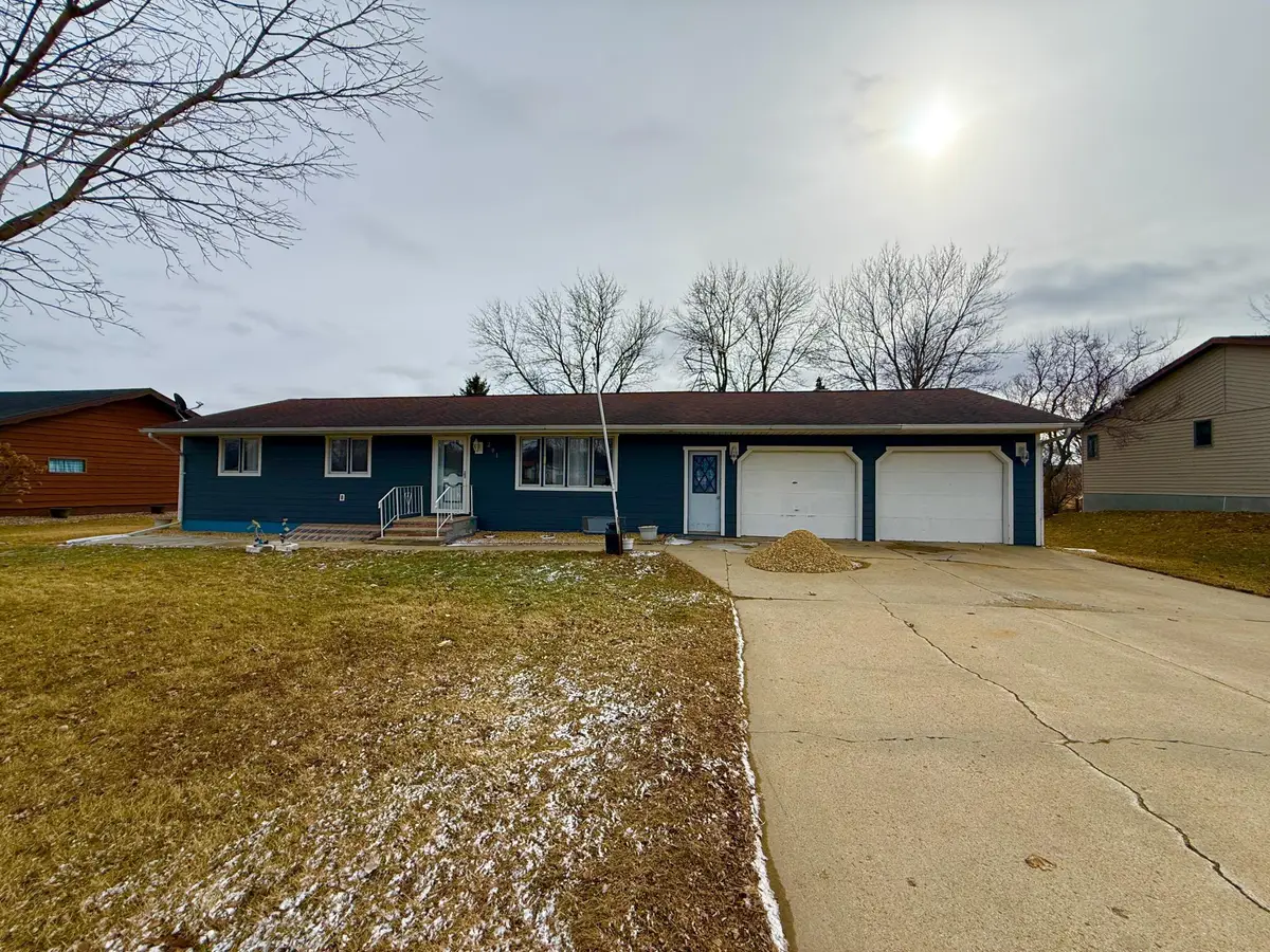 201 Main Avenue, Chandler, MN 56122 - #1