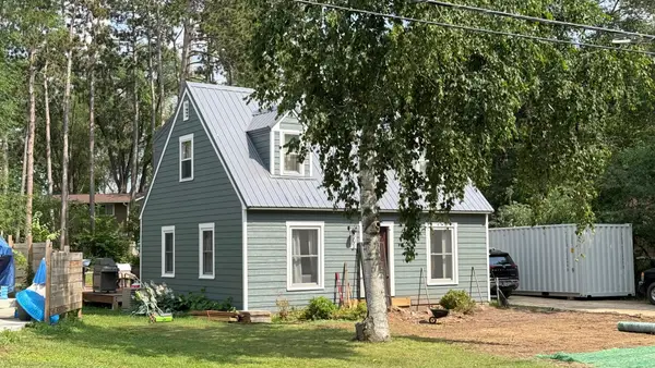 302 7th Street N, Hudson, WI 54016