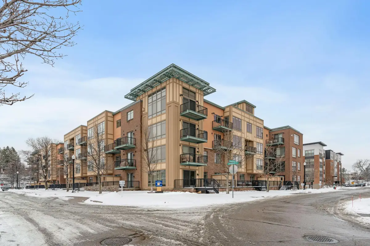 1070 Grandview Court Ne #207, Columbia Heights, MN 55421 - #1