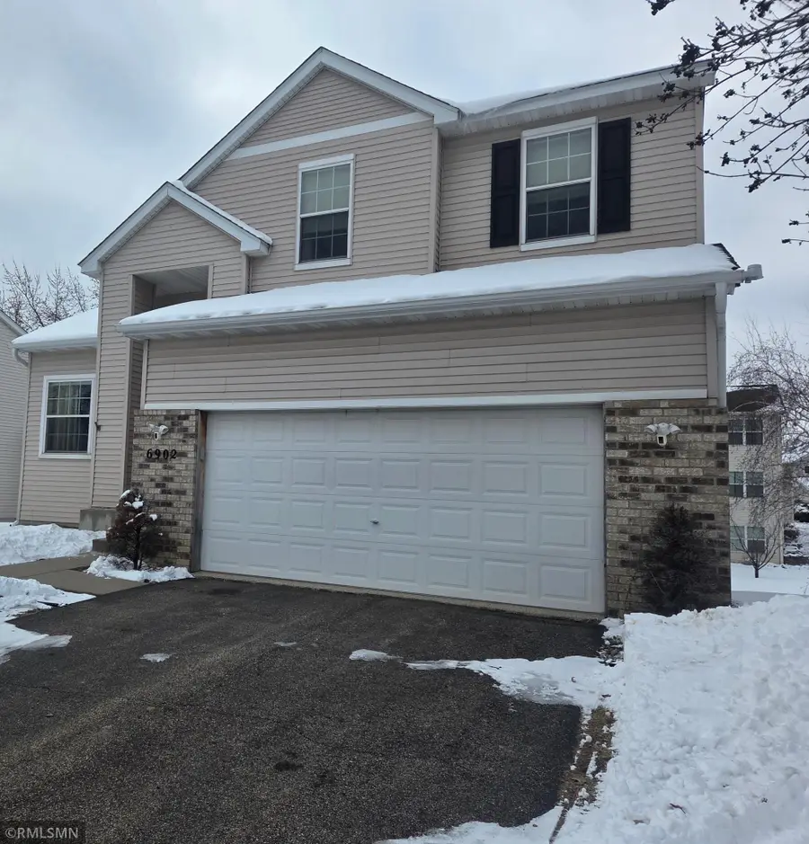 6902 Falmouth Curve, Shakopee, MN 55379 - #2