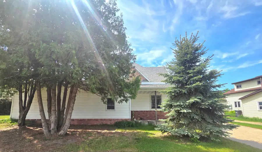 107 Lincoln Avenue Nw, Twin Valley, MN 56584 - #2