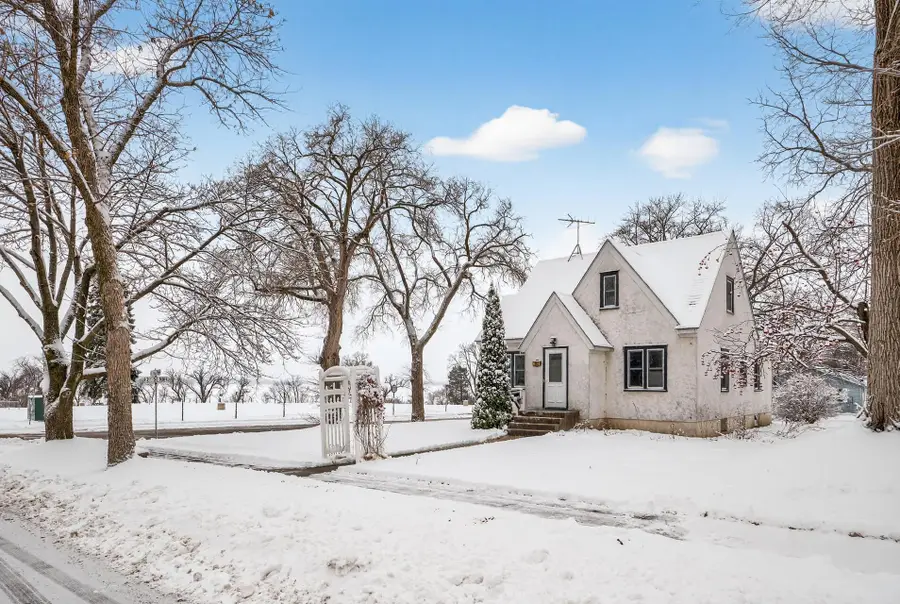 201 1st Avenue Nw, Buffalo, MN 55313 - #3