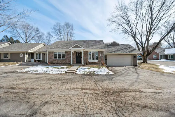 1024 Fox Run Road, Waconia, MN 55387