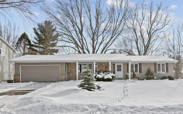 6065 Oakwood Road, Saint Paul, MN 55125