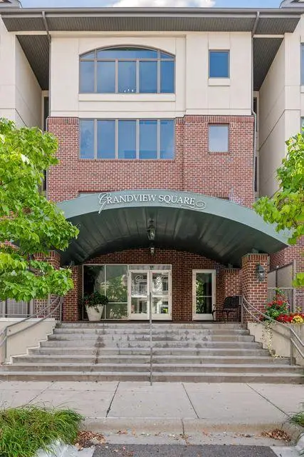 5225 Grandview Square #313, Minneapolis, MN 55436