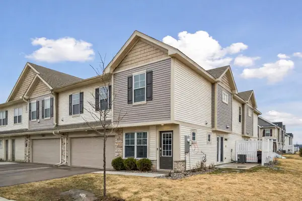 10907 Everest Place N, Maple Grove, MN 55369