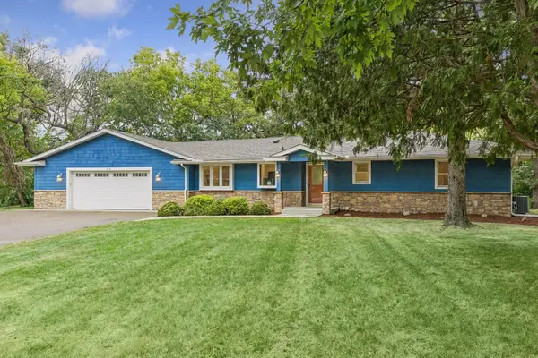 12516 Dominick Circle, Minnetonka, MN 55343