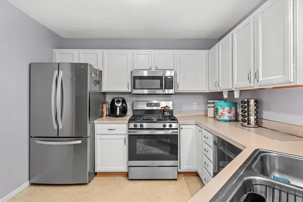 11863 River Hills Drive, Burnsville, MN 55337