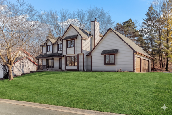 12525 Pinehurst Drive, Burnsville, MN 55337