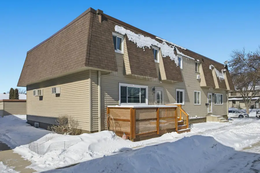 961 4th Avenue W #B, West Fargo, ND 58078 - #2