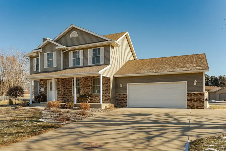 744 Jefferson Avenue Sw, Eyota, MN 55934 - #2