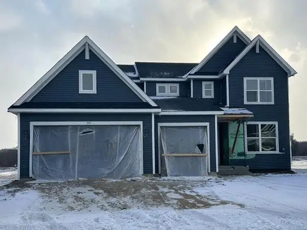 553 Waterford Place, Waconia, MN 55387