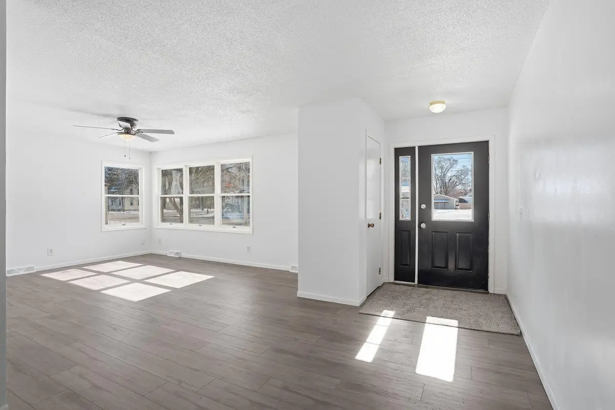 16 14th Street Nw, Faribault, MN 55021 - #1