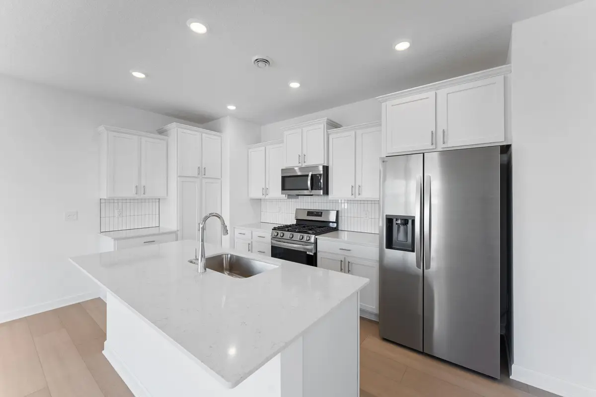 18333 Gladiator Drive, Lakeville, MN 55068 - #1