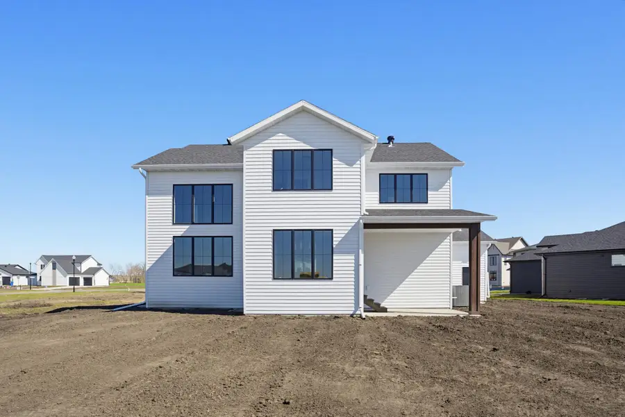 6520 Selkirk Drive S, Fargo, ND 58104 - #3