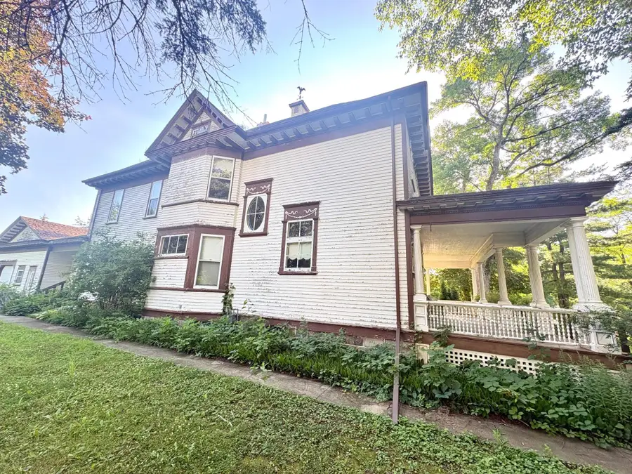 1122 Pine Street, Dawson, MN 56232 - #2