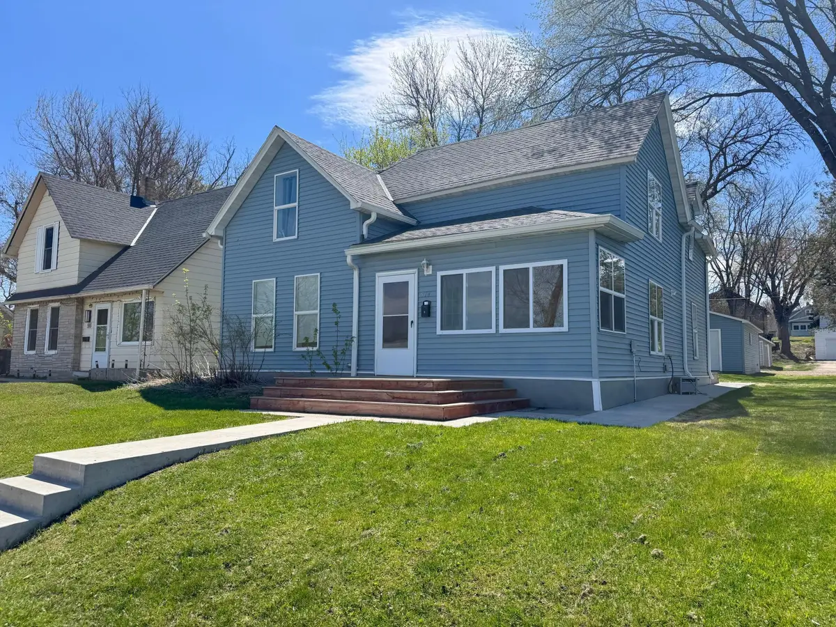 514 E Hampden Avenue, Fergus Falls, MN 56537 - #1
