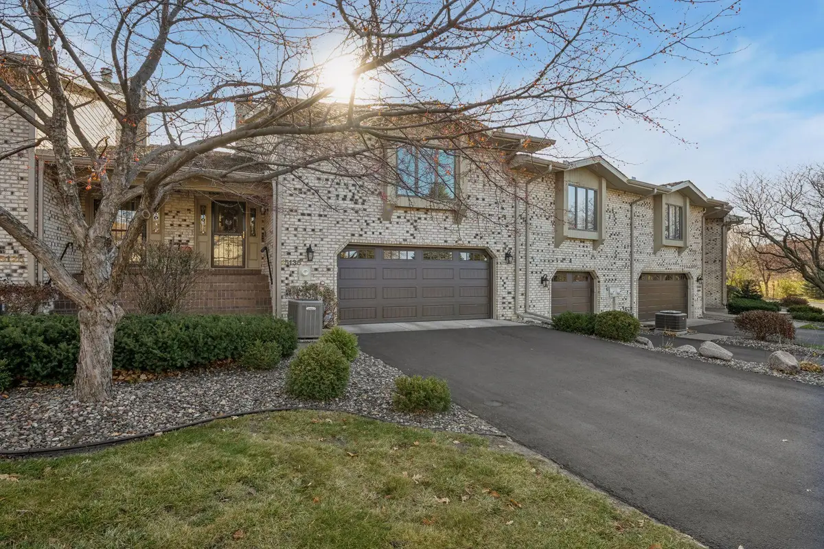 15135 38th Avenue N, Plymouth, MN 55446 - #1